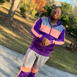 Meet your Posher, Onaje